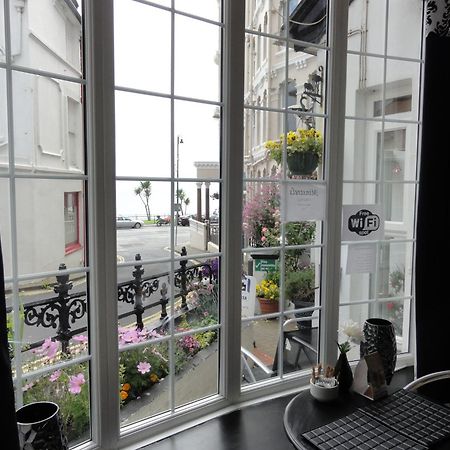 Edelweiss Guest House ดักลาส ภายนอก รูปภาพ